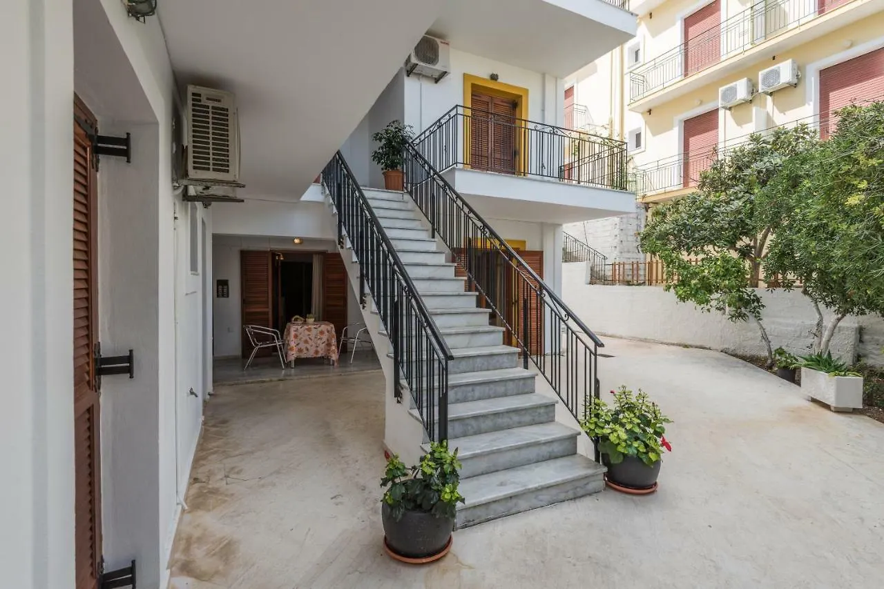 Areti Apartments Poros  Greece