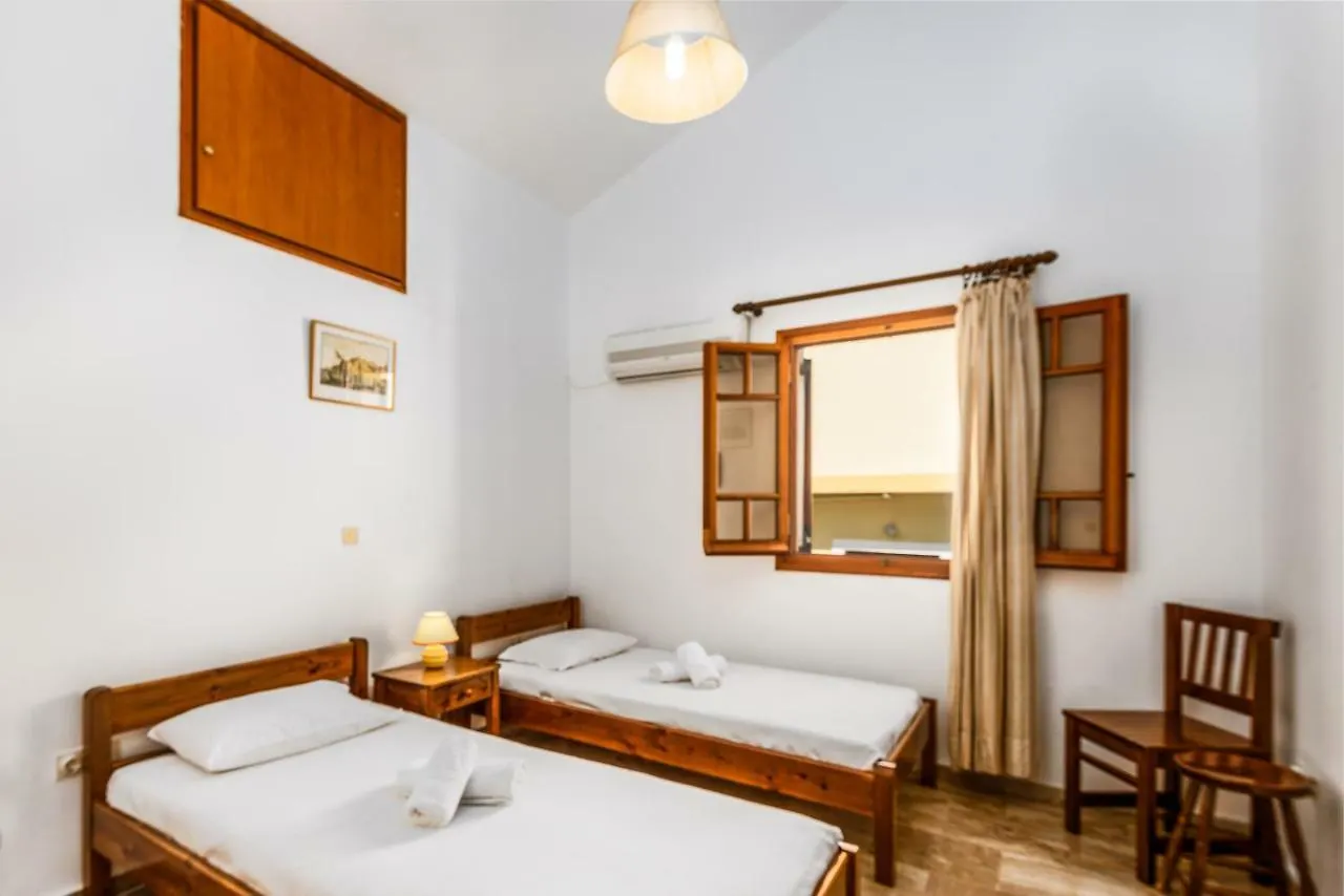 Areti Apartments Poros