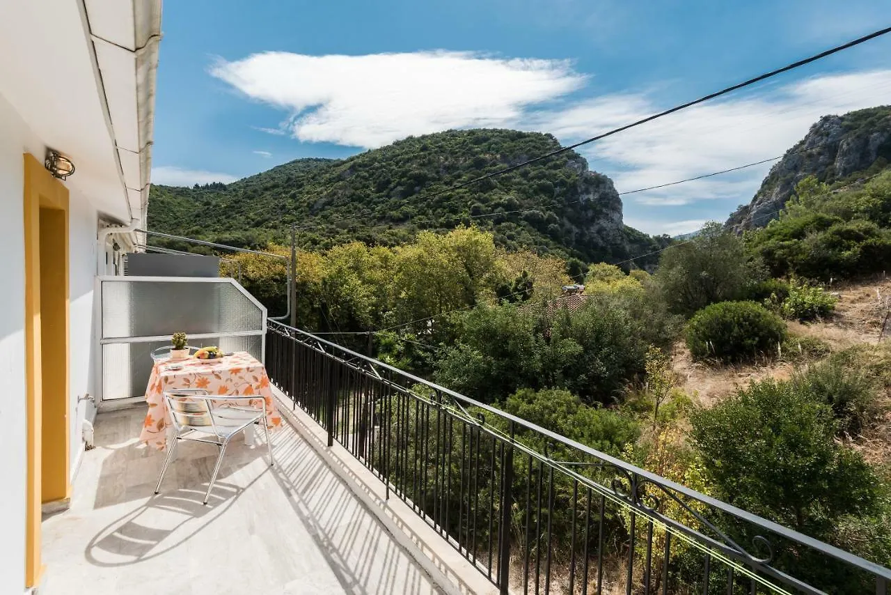 Areti Apartments Poros  Greece