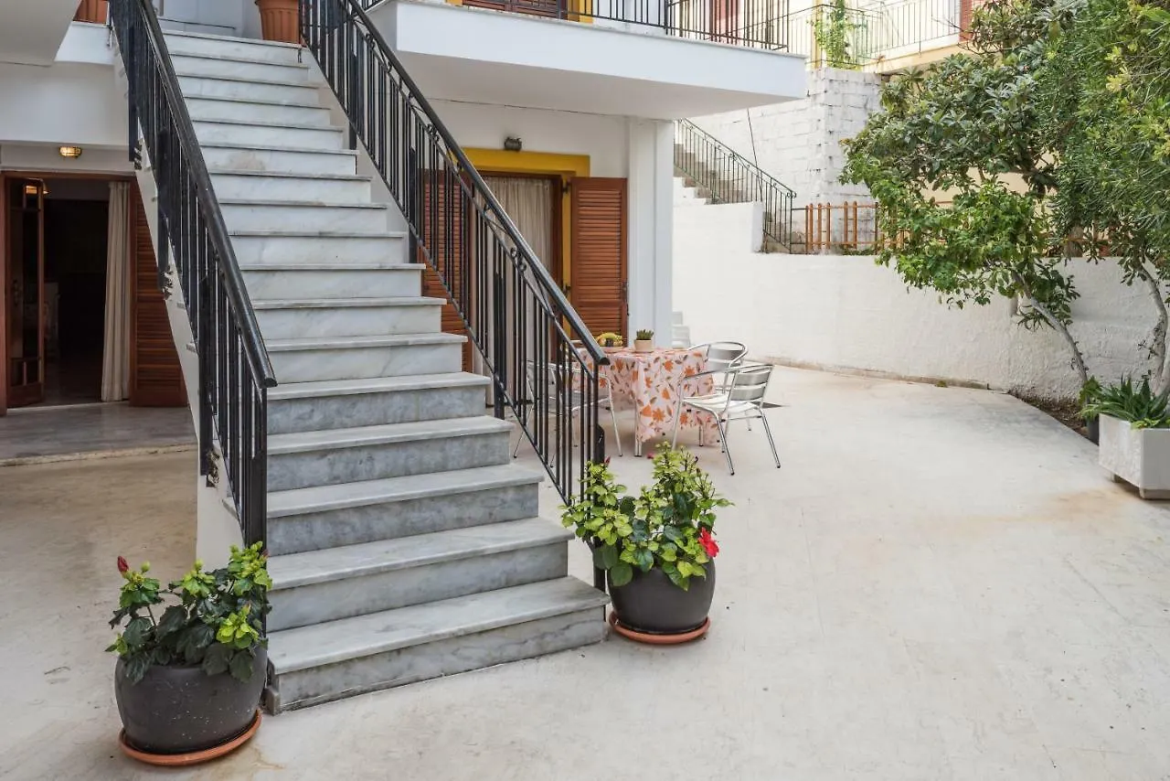Areti Apartments Poros  0*, Poros (Kefalonia) Greece